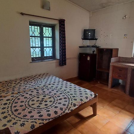 Hill View Guest House Anjuna Buitenkant foto