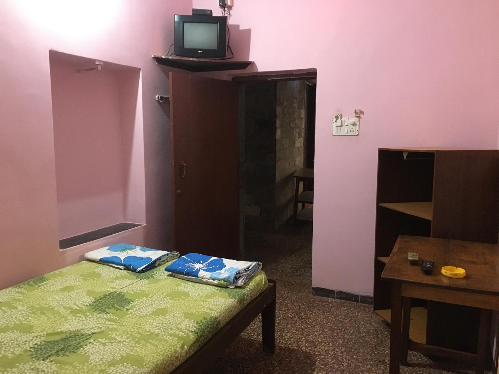 Hill View Guest House Anjuna Buitenkant foto